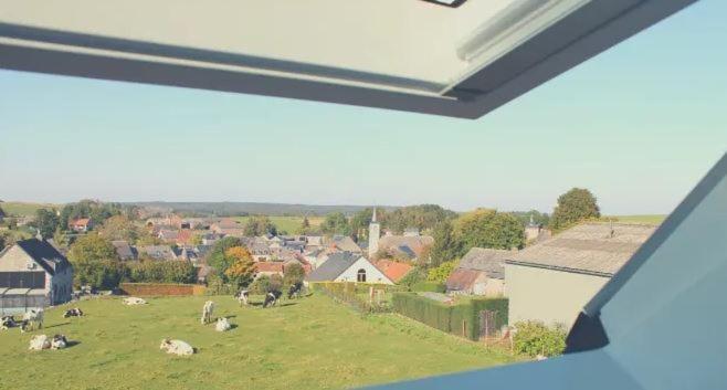 Gite Familial Ferme Des Aujes Falaen Onhaye Exterior photo